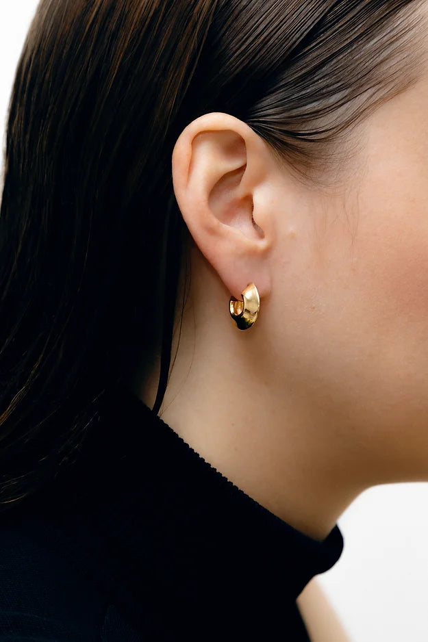 Argola Espadas Grande Dourada