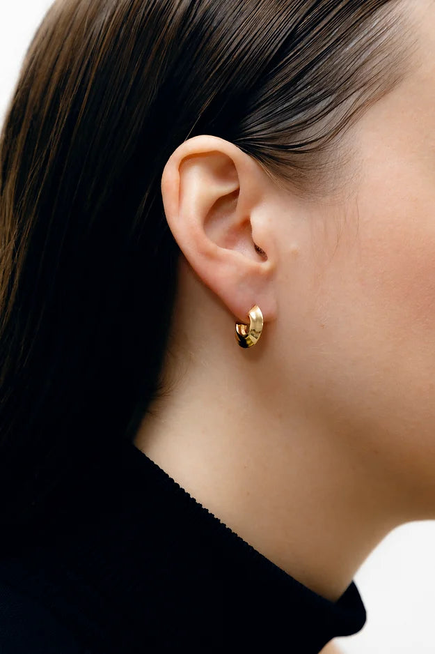 Argola Espadas Media Dourada